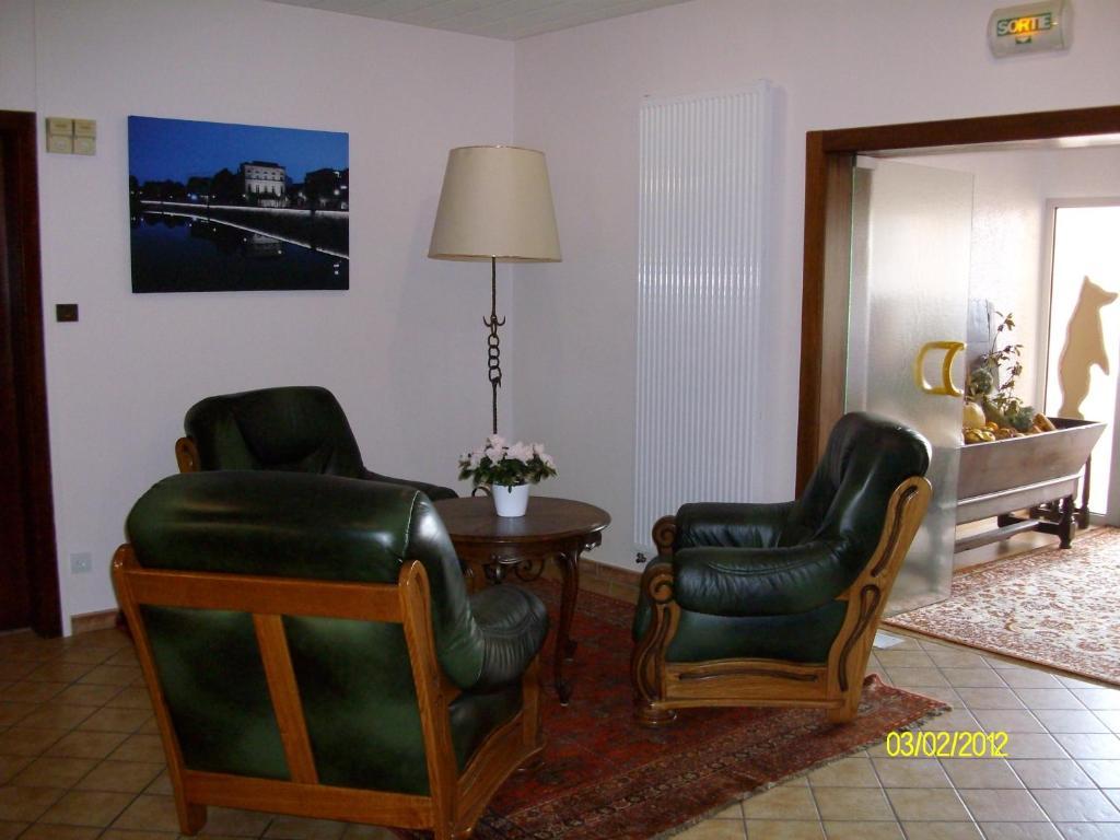 Au Logis Des Ours Belfort Nord Offemont Bagian luar foto